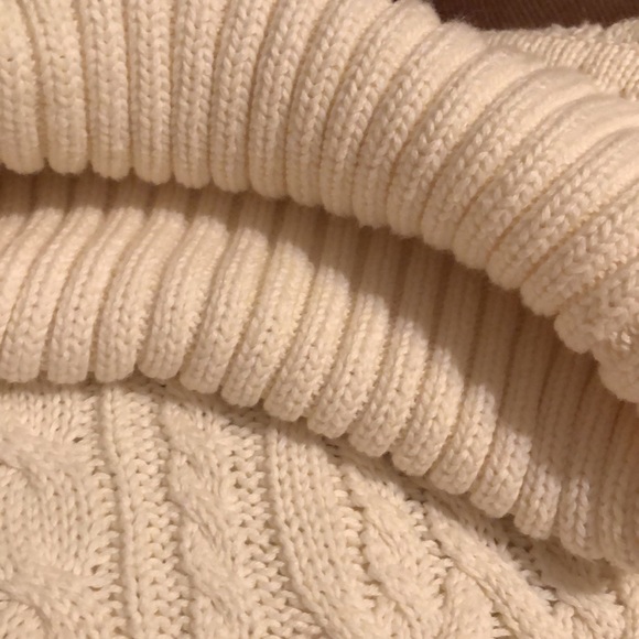 Croft&Barrow Turtleneck Sweater - Picture 7 of 13